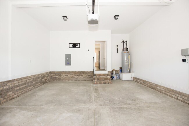 Building Photo - Charming 4 Bedroom Rental Home with Spacious Layout in Carthage, NC!