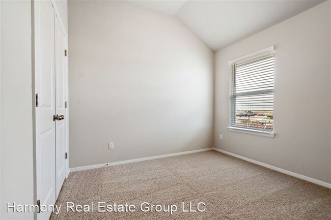 Building Photo - 187 Living Reef Dr