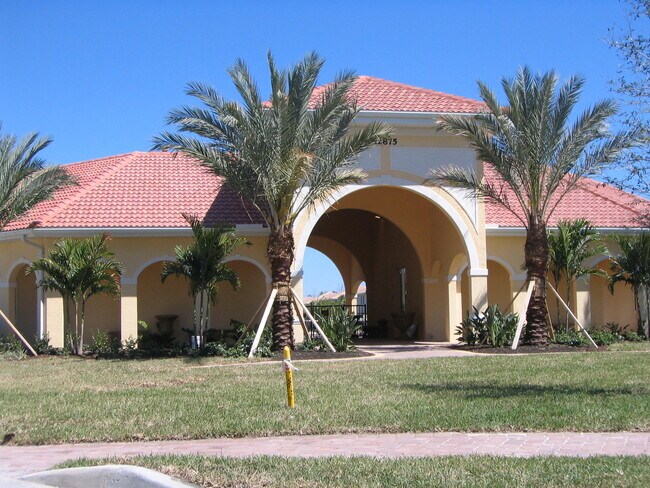 Building Photo - 12854 Carrington Cir