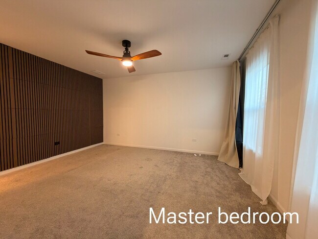 Building Photo - 522 Wolverine Dr