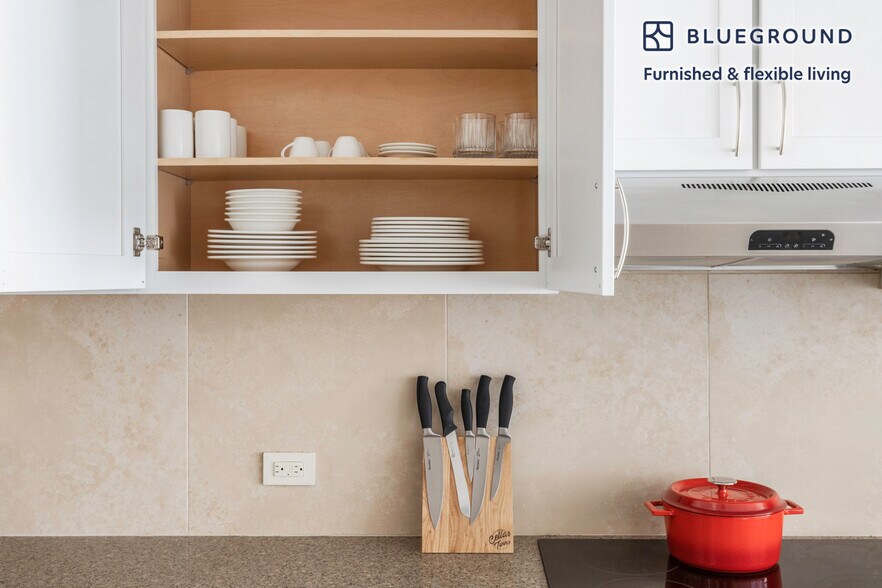 Building Photo - 425 8th St NW