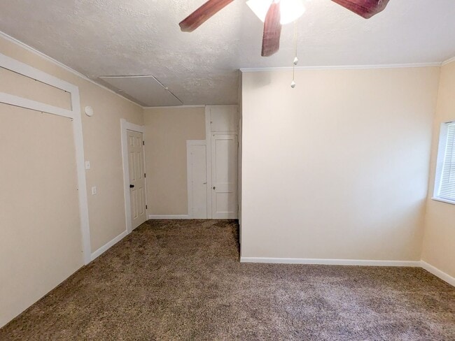 Building Photo - 458 Belvedere Dr