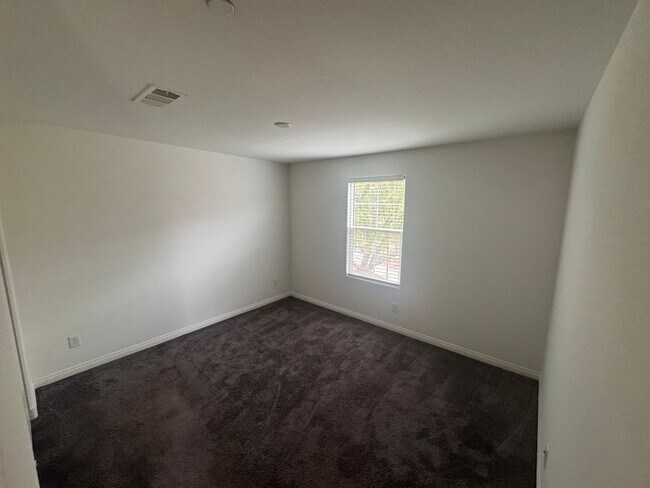 Building Photo - Charming 2-Story Townhome | 2 Bedrooms, 2 Baths & Community Pool