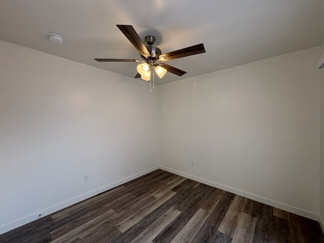 Building Photo - 5704 Wisteria Dr