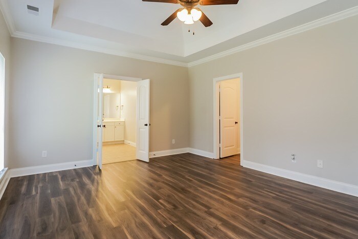 Building Photo - 5509 Timber Leaf Trail