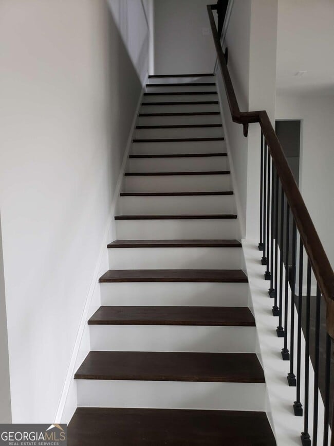 Building Photo - 4735 Watkins Wy