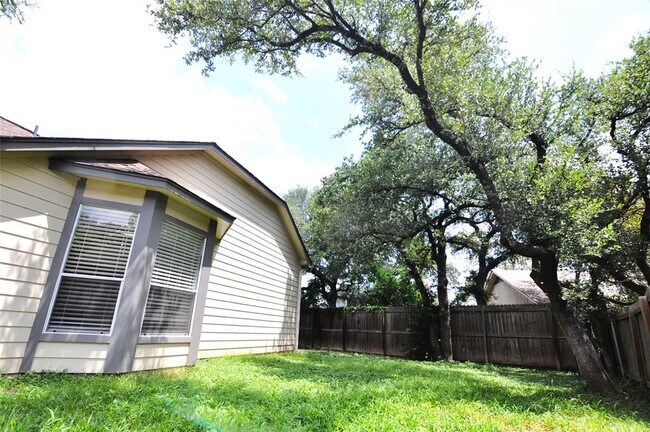 Building Photo - 602 Timbergrove Ct