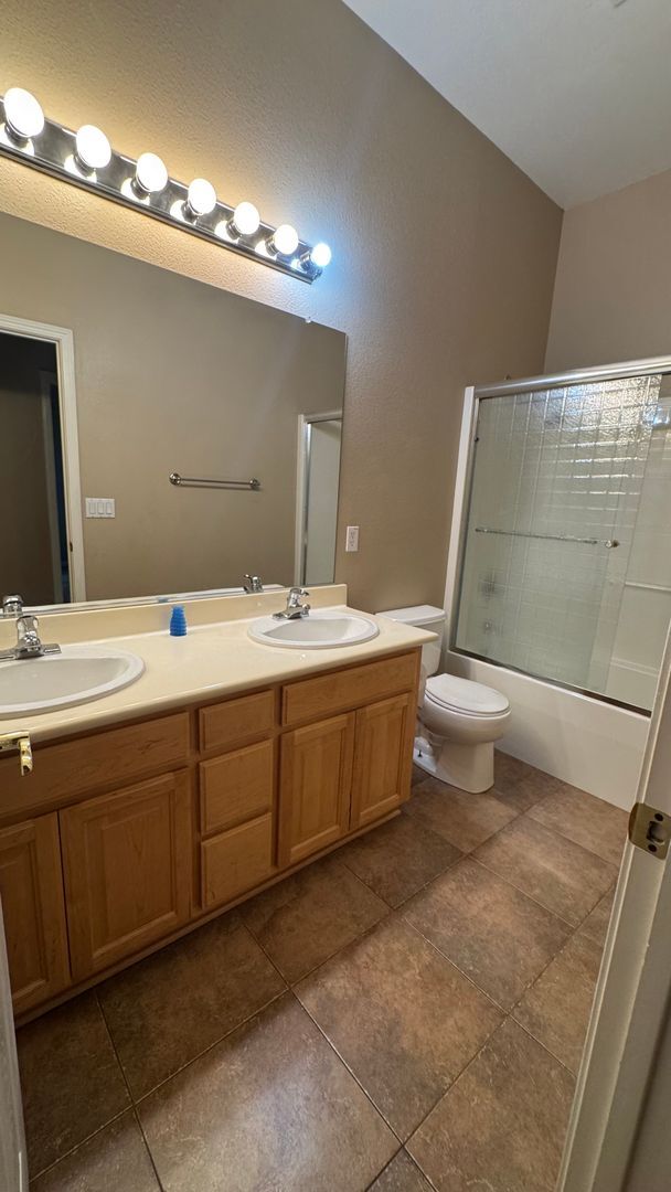 Building Photo - AVAILABLE! OPEN HOUSE FRIDAY 3/20/26 from 5:00-6:00 pm