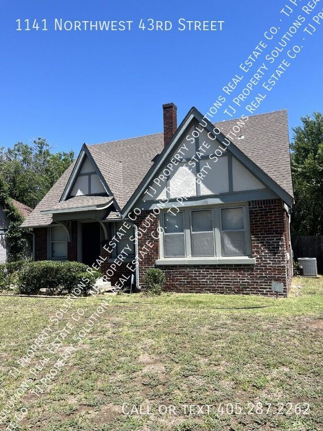 Primary Photo - 1141 NW 43rd St