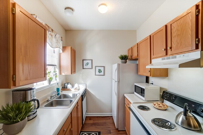 Building Photo - Your Next Home Awaits at The Arbors Townhomes