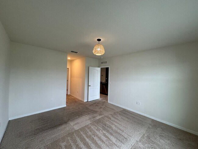 Building Photo - 3BD/2BA Modern Florida Home Living Reimagined — Solar-Powered Elegance Near I-95 in Edgewater! FU...