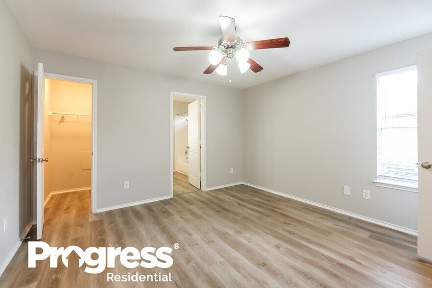 Building Photo - 105 Altamont St