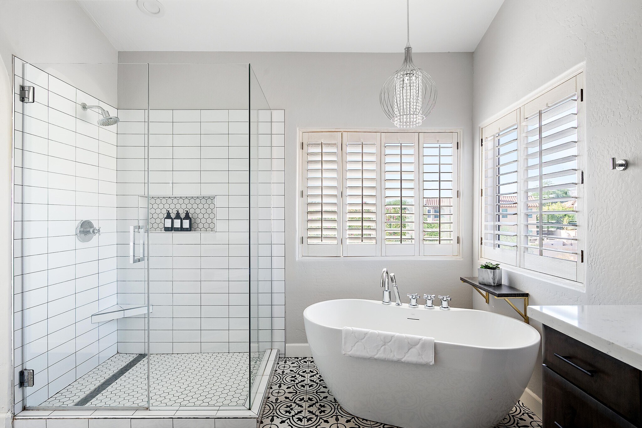 Building Photo - 13010 E Shangri La Rd