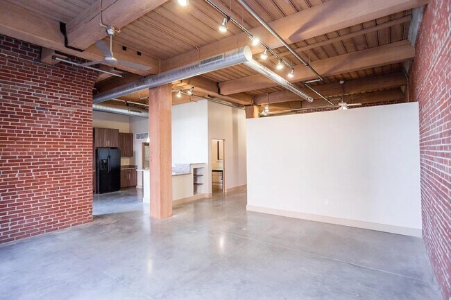Building Photo - 1209 Washington Ave