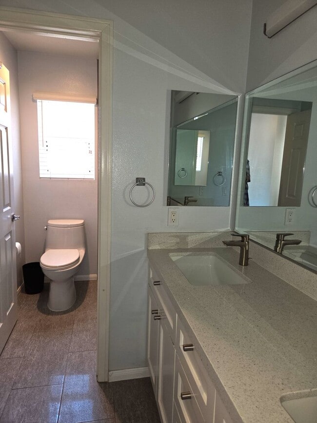 Building Photo - Gorgeous Upgraded Sabre Springs Home