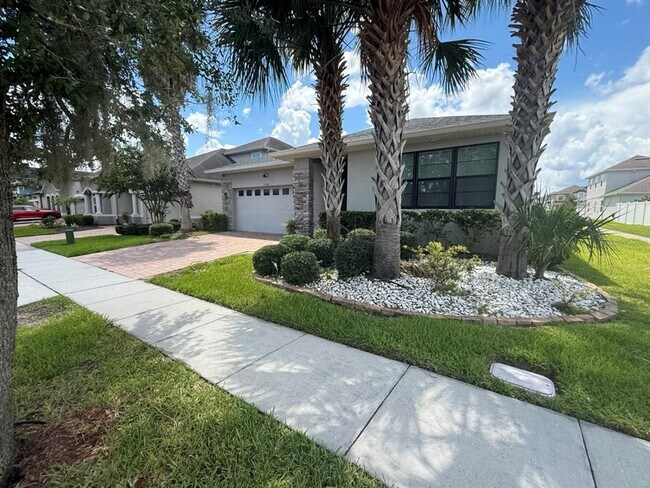 Building Photo - 2524 Fontaine Dr