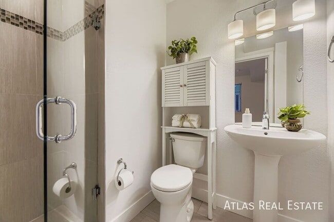 Building Photo - 2227 Eliot St