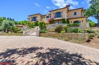 Building Photo - Executive Estate in the Heart of Silicon Valley