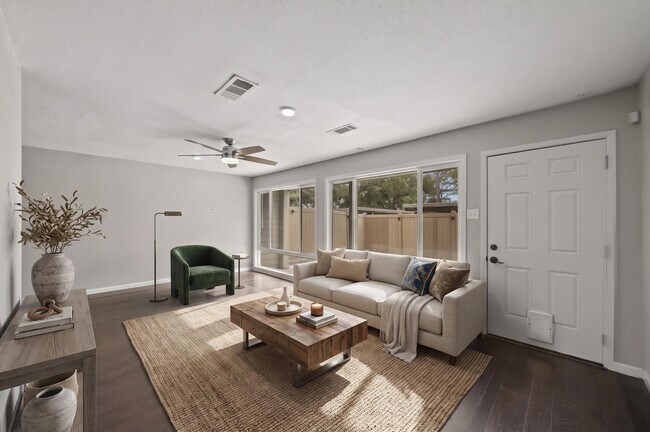 Building Photo - 2303 Briarwest Blvd