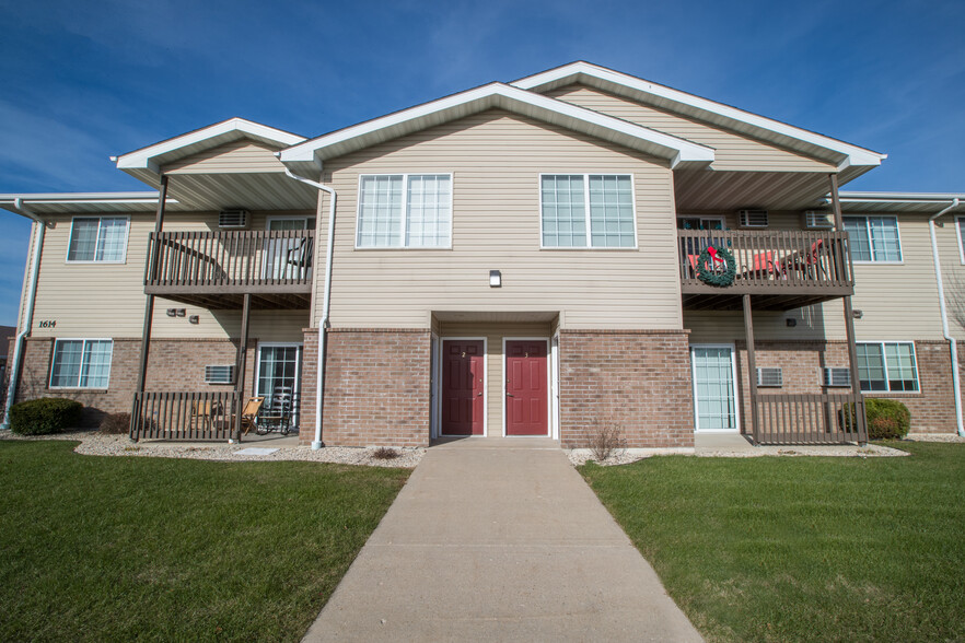 Building Photo - Gateway Estates Apartments