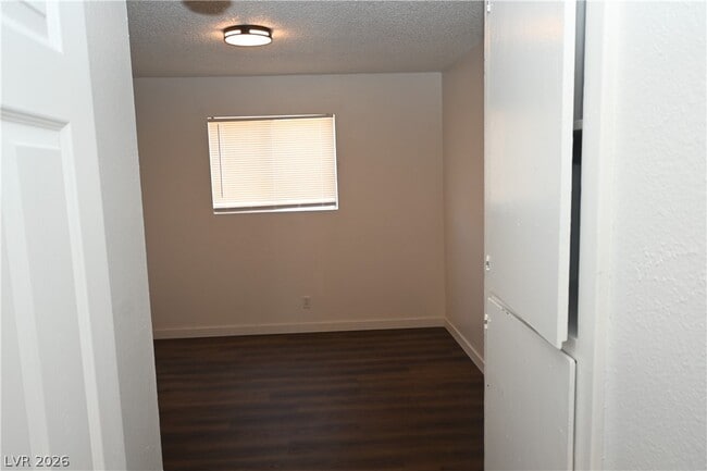 Building Photo - 2301 Stewart Ave