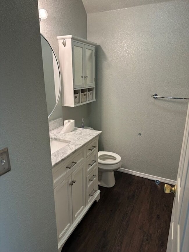 Building Photo - Beautiful House in Canyon Creek