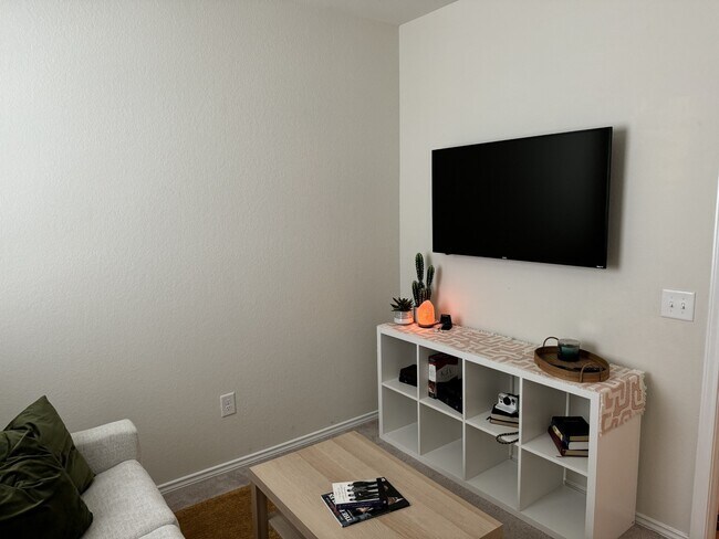 Building Photo - 25554 Burnett Ranch Ln