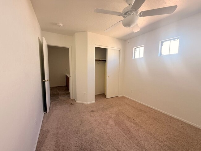 Building Photo - Cul-de-Sac Living | 3 Bed + Bonus Room | Pool + Greenbelt Views