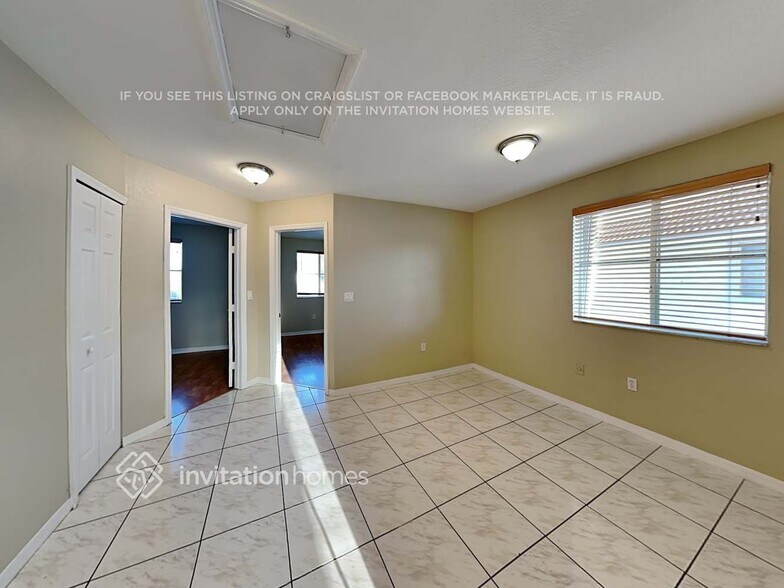Building Photo - 4856 NW 116th Ct