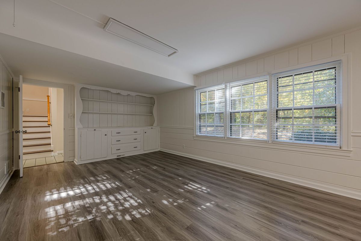 Building Photo - 6640 Williamson Dr NE