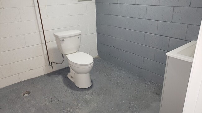 Building Photo - 28833 Groveland St