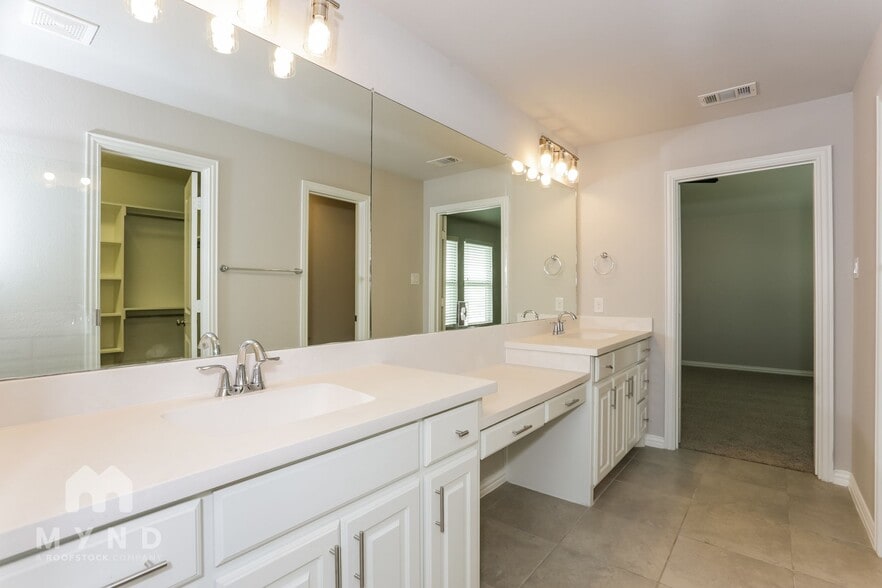 Building Photo - 3113 Damsel Sauvage Ln