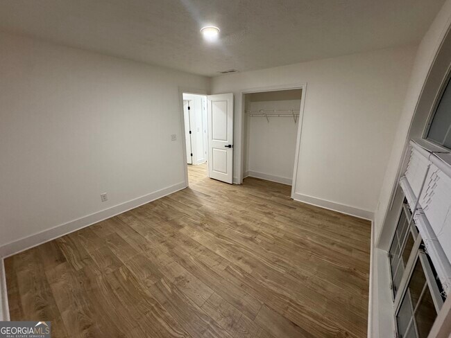 Building Photo - 5455 Forest Falls Dr