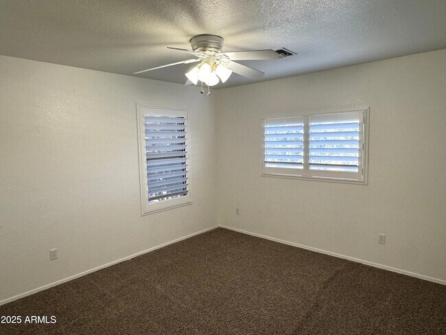 Building Photo - 3733 E Orchid Ct