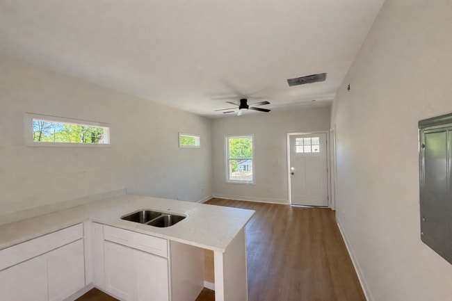 Building Photo - NEW CONSTRUCTION PRE-LEASING FOR AUGUST 9 2026!