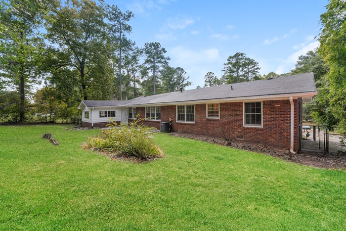 Building Photo - 4136 Moore Rd