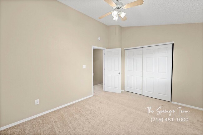 Building Photo - 3BD Condo in Gated Community  - Security Deposit Waiver Available