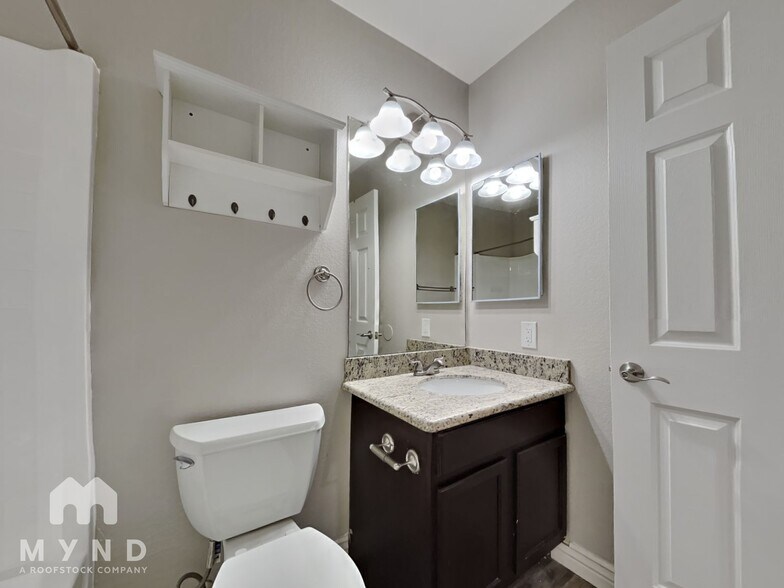 Building Photo - 4646 N 84th Ln