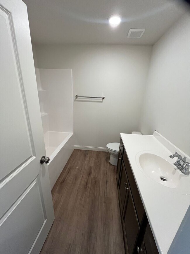 Building Photo - Newly Constructed Duplex