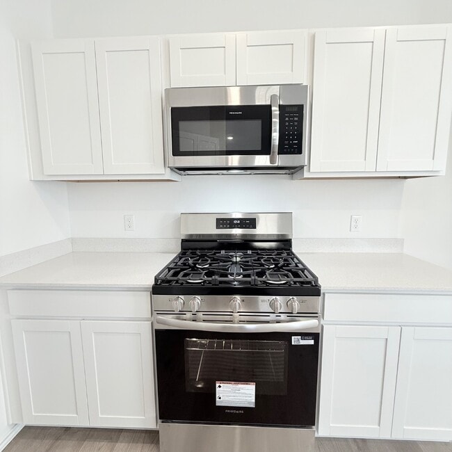 Building Photo - 1917 Rock Elm Dr