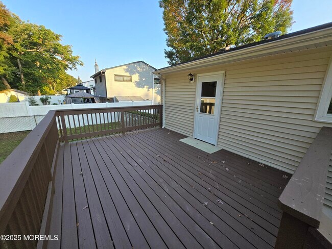 Building Photo - 1125 Interlaken Ave