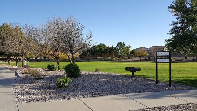 Building Photo - 3693 E Remington Dr