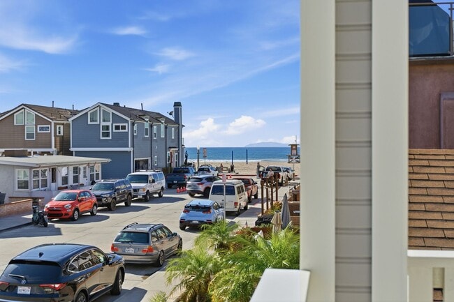 Building Photo - 119 28th St