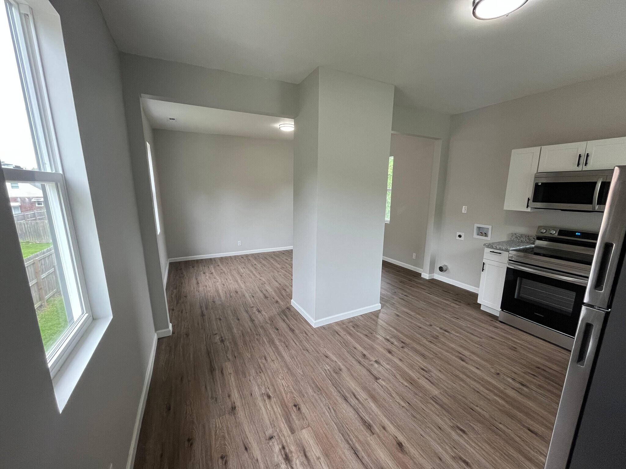 Building Photo - 7011 Britton Ave