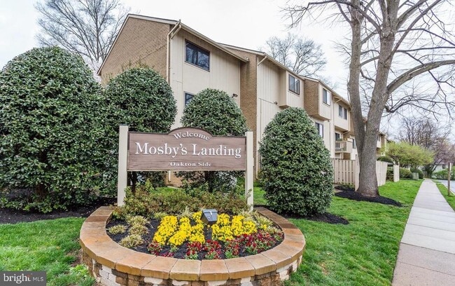 Building Photo - 2691 Glengyle Dr