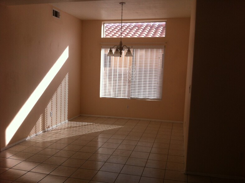 Formal dining room - 3745 Bossa Nova Drive