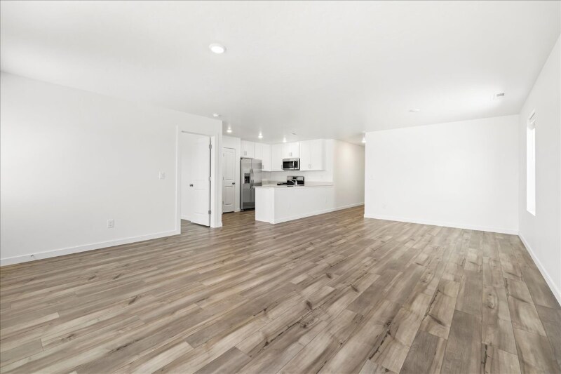 Building Photo - 20420 Owl Creek Ave