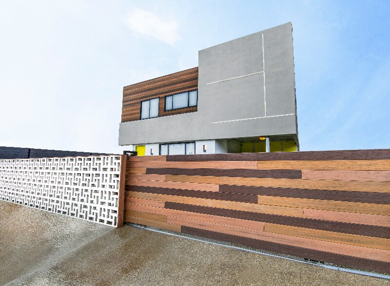 Building Photo - 1949 Park Grove Ave