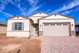 Building Photo - 3 bed 2 bath in Pronghorn Ranch