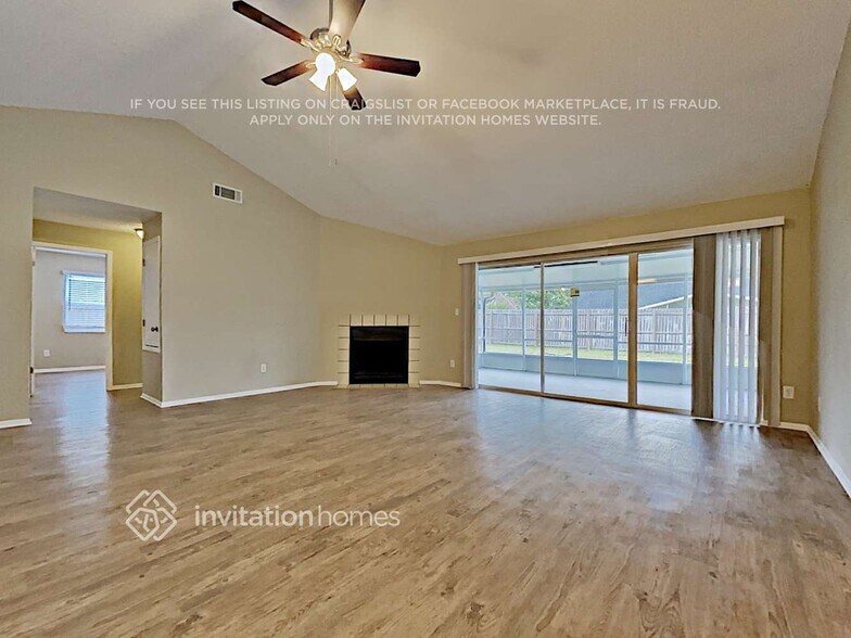 Building Photo - 411 Barrywood Ln